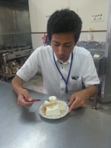 できたての木綿豆腐をいただきました
