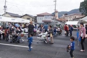 大勢が参加され賑わっていました