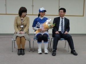 ソフトボールの岩本美優音さんと