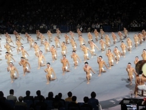 伝統の応援「エッサッサ」は迫力満点でした