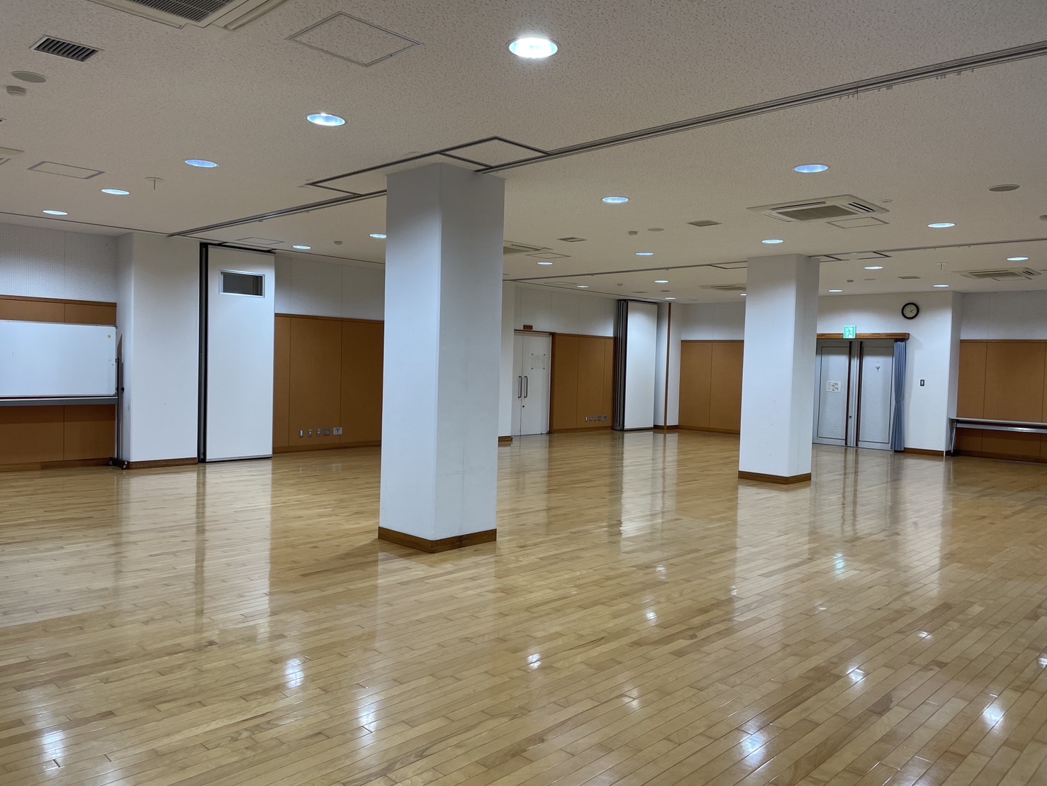小ホールの写真(2)