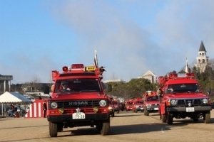 32台の消防車両入場