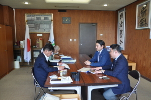 福島製材・福島氏、丸紅木材株式会社・清水社長と面会
