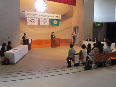 美作市愛育栄養委員会総会で挨拶をする萩原市長